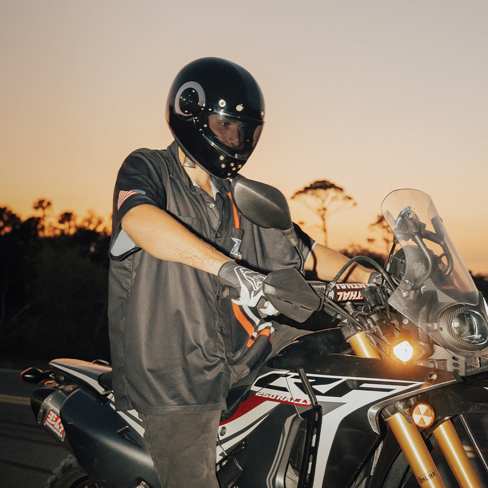 Daytona Retro Full-Face Motorcycle Helmet – Gloss Black
